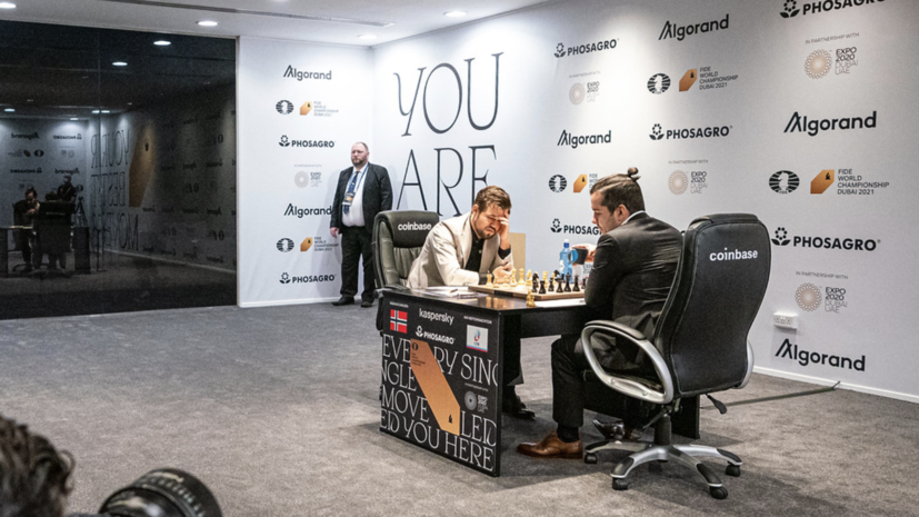 Возвращение к миру: Карлсен и Непомнящий сыграли вничью в десятой партии матча за шахматную корону