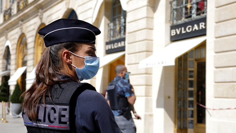 В МВД Франции заявили, что в стране сохраняется повышенный уровень террористической угрозы
