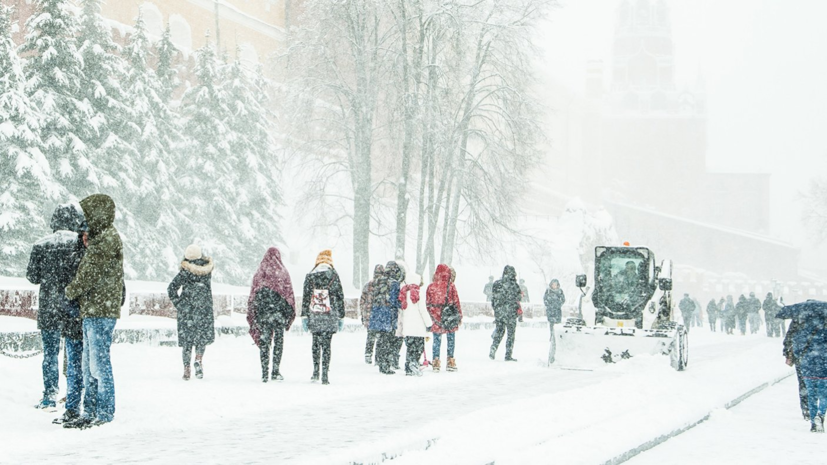 В МЧС предупредили о снегопаде и гололедице в Москве