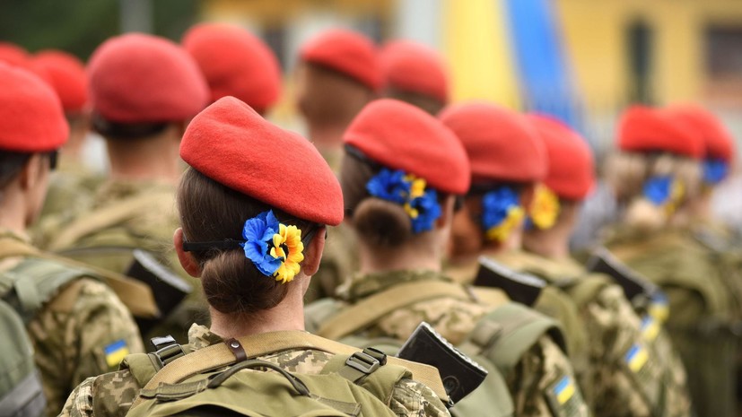 Главком ВСУ Залужный объяснил постановку украинских женщин на воинский учёт