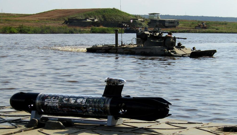ВМС США показали субмарину-дрон