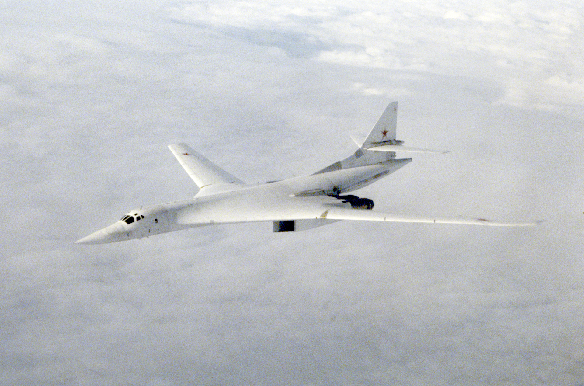 Ту-160 сверхзвуковой самолёт белый лебедь