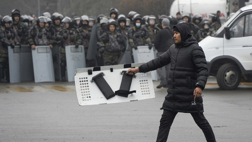 В МВД Казахстана отказавшимся сложить оружие пригрозили уничтожением
