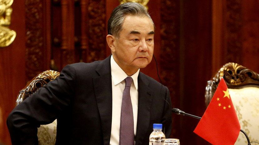 Глава МИД Китая: Россия и КНР не должны допустить погружения Центральной Азии в хаос