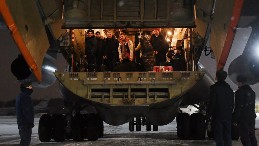 Самолёт с 145 россиянами на борту вылетел с аэродрома Алма-Аты в Москву