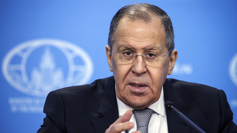 Лавров назвал красной линией размещение ударных вооружений стран Запада на Украине