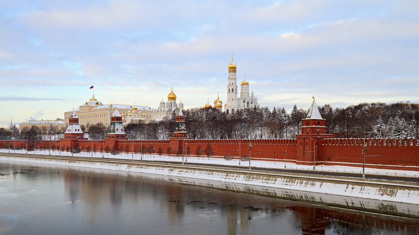 Полковника ФСО обвинили в получении взятки при реставрации башен Кремля