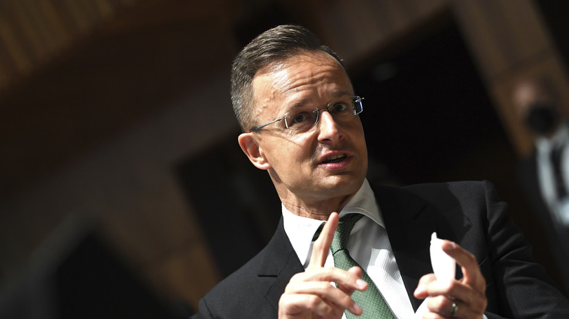 Magyar külügyminiszter: Oroszországnak és a NATO-nak folytatnia kell a párbeszédet a kapcsolatok normalizálásáról