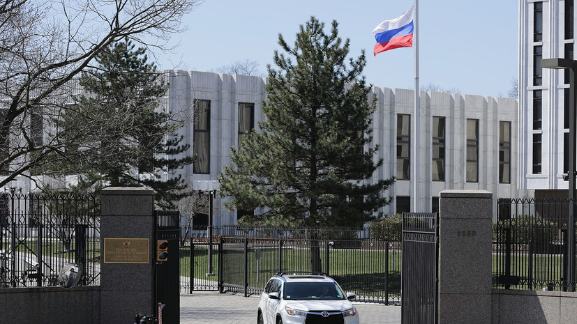 Антонов опроверг информацию об эвакуации российских дипломатов из посольства в Вашингтоне