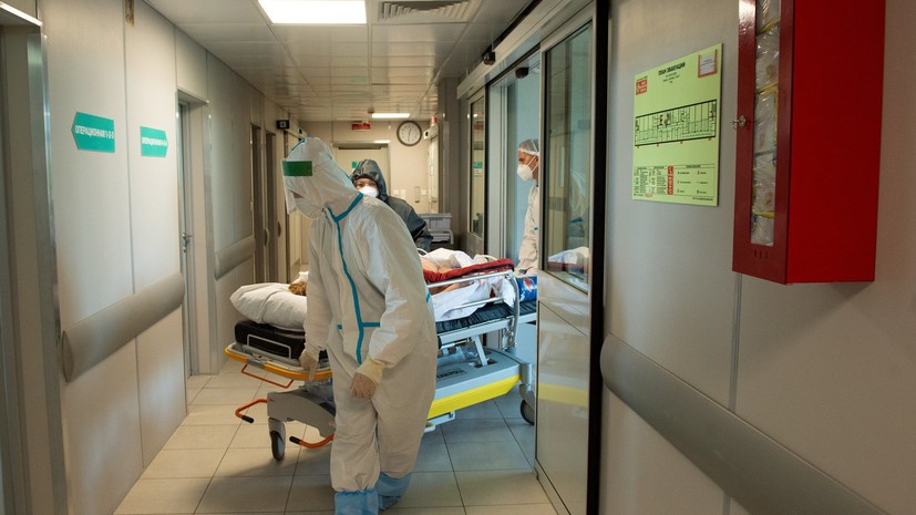В России за сутки с коронавирусом госпитализировали 12 837 человек