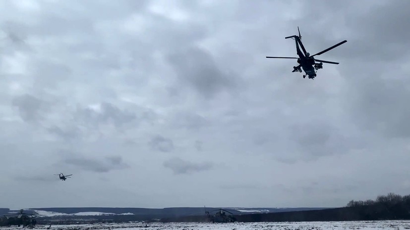 Минобороны России показало уничтожение военных объектов ВСУ экипажами Ми-28Н