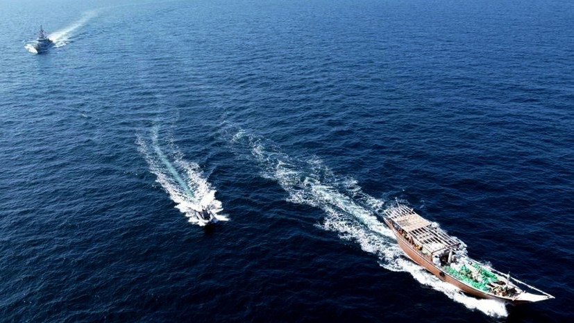 Иран задержал в Персидском заливе иностранное судно с контрабандным топливом