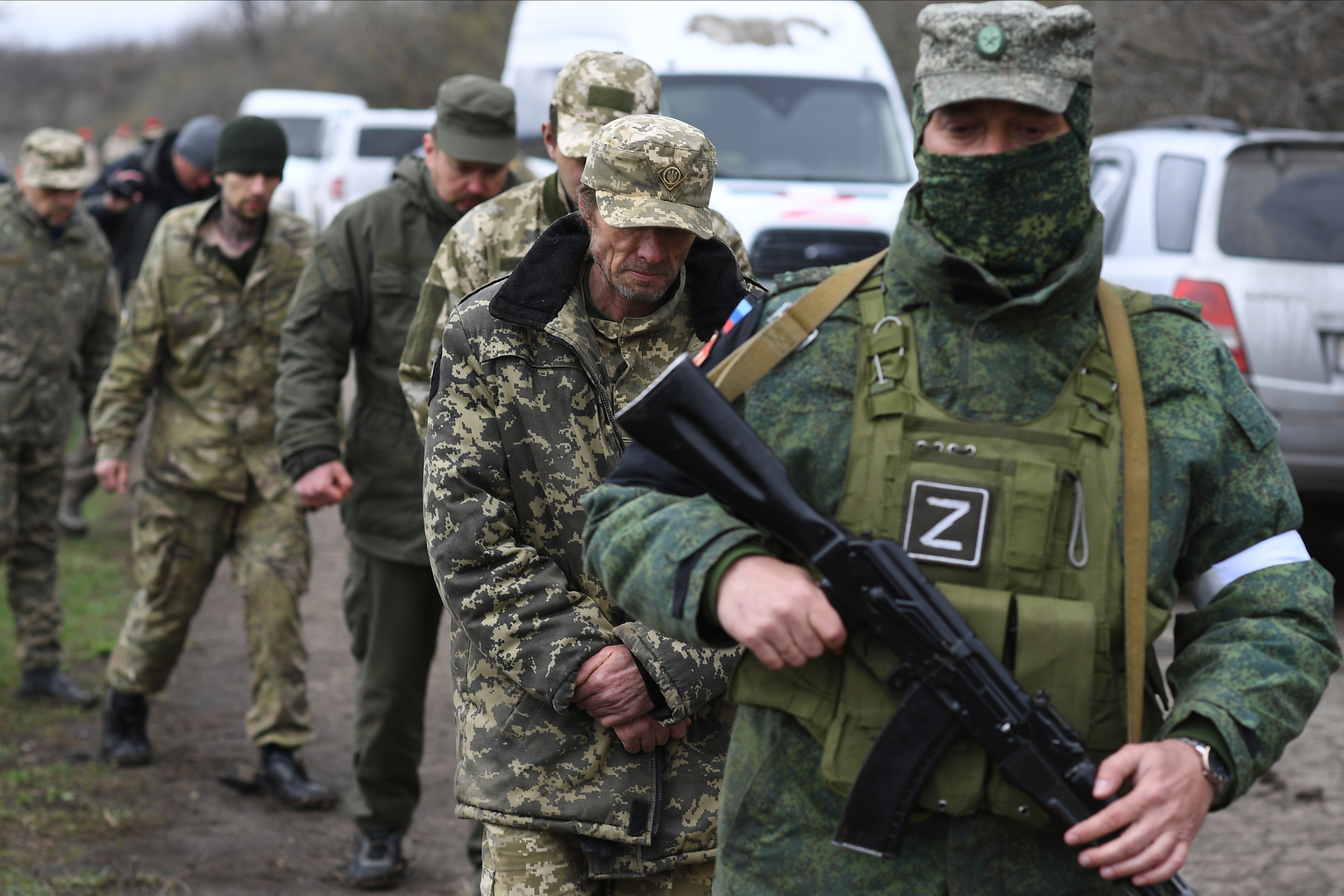 Комбат человек военный