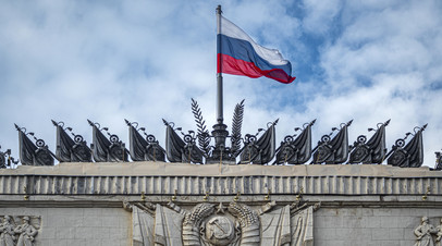 Высокоточным оружием воздушного базирования: в МО РФ заявили об уничтожении корпусов бронетанкового завода в Киеве
