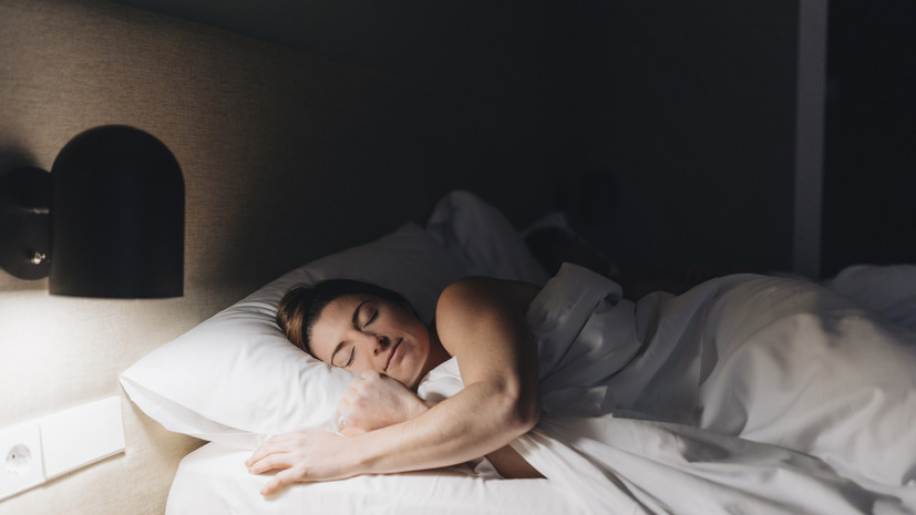 Сомнолог Бузунов назвал влияющие на длительность сна болезни