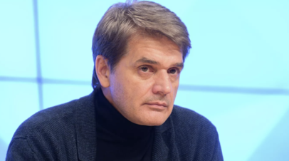 Актёр Лавроненко рассказал о роли в спектакле по пьесе Агаты Кристи в Табакерке