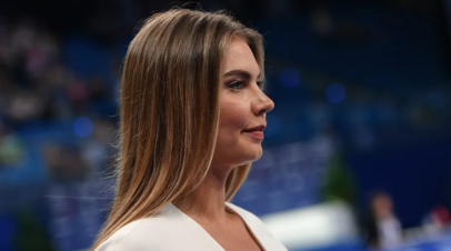 Великобритания внесла в санкционный список Алину Кабаеву