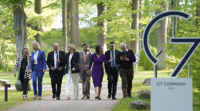 Главы МИД стран G7 заявили о намерении поставлять Киеву оружие, пока это необходимо