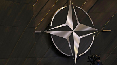 Послы Швеции и Финляндии передали Столтенбергу заявки на вступление в НАТО