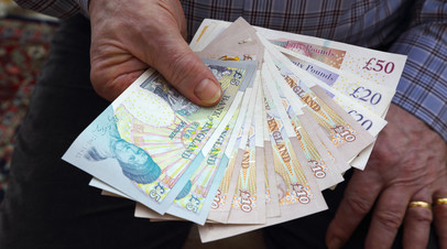 Инфляция в Великобритании достигла рекордного показателя за 40 лет