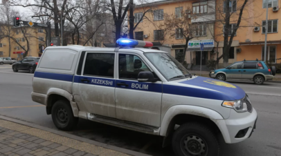 Крыша обрушилась на стадионе казахстанского Шымкента во время матча
