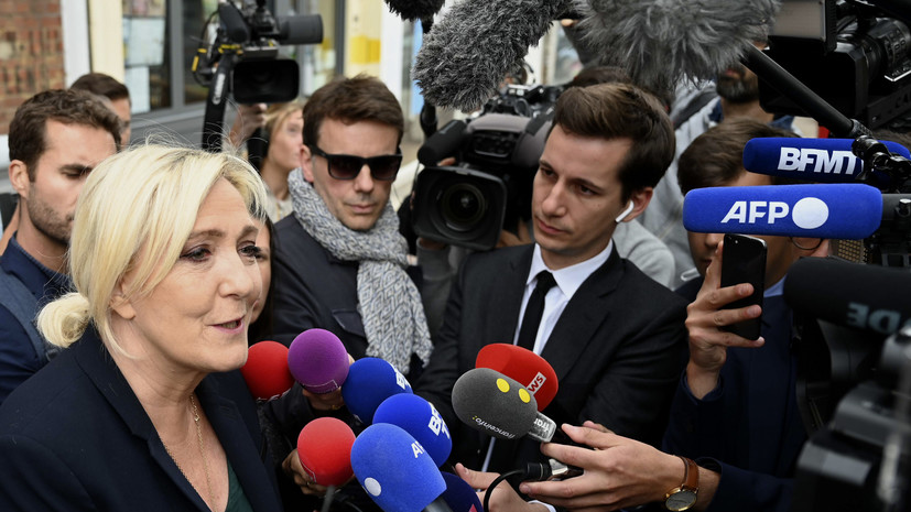 Ле Пен стала председателем фракции «Национального объединения» в Нацсобрании Франции