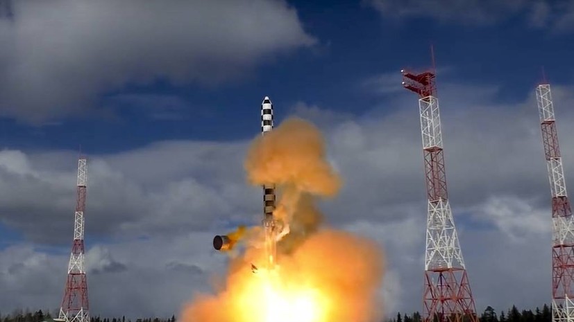 Рогозин: «Роскосмос» уже приступил к созданию серийных ракет «Сармат»