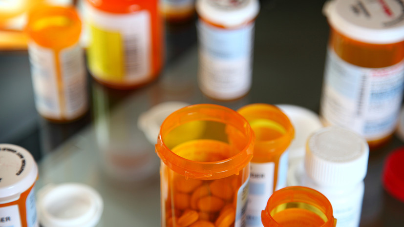 ФСБ и Росфинмониторинг работают над пресечением продаж зарубежных лекарств через врачей
