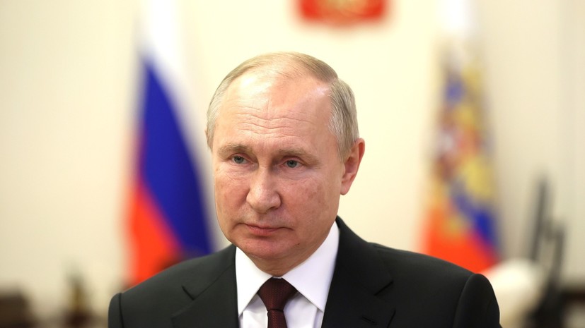Путин заявил о попытках некоторых стран подменить право диктатом