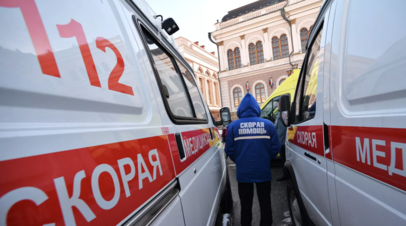 Десять человек пострадали в результате наезда автобуса на остановку в Москве