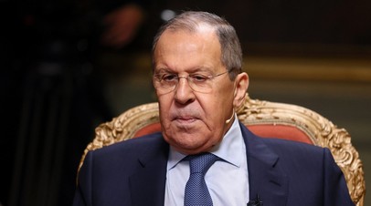 Лавров: сотни сотрудников ЦРУ и спецслужб Британии уже порядка 10 лет работают на Украине