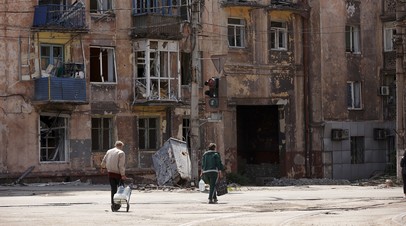 Санкт-Петербург поможет восстановить три школы и три детских сада в Мариуполе