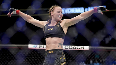 Шевченко защитила чемпионский титул, победив Сантос на турнире UFC 275