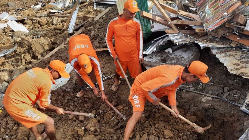 В результате оползня на северо-востоке Индии погибли 14 человек, 30 пропали без вести