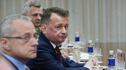 Министр обороны Польши Блащак назвал посла Украины Мельника полезным идиотом Кремля