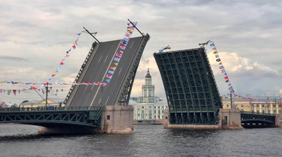 В Санкт-Петербурге изменят график разводки мостов из-за мероприятий ко Дню ВМФ