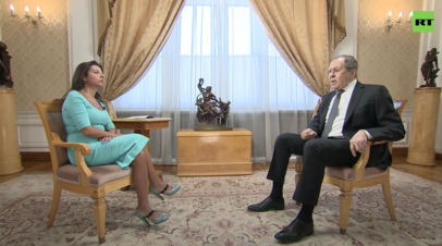 Лавров: Зеленский переобувается очень быстро
