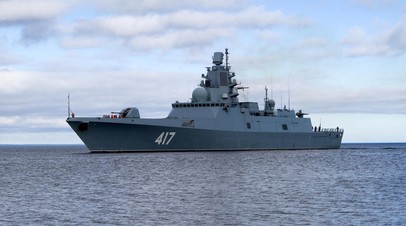 Фрегат Адмирал Горшков и подлодка Вепрь прибыли на Балтийский флот для участия в параде