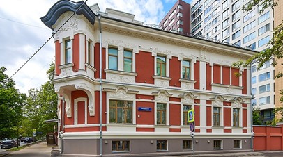 В Москве завершили реставрацию фасадов главного дома усадьбы Маркина