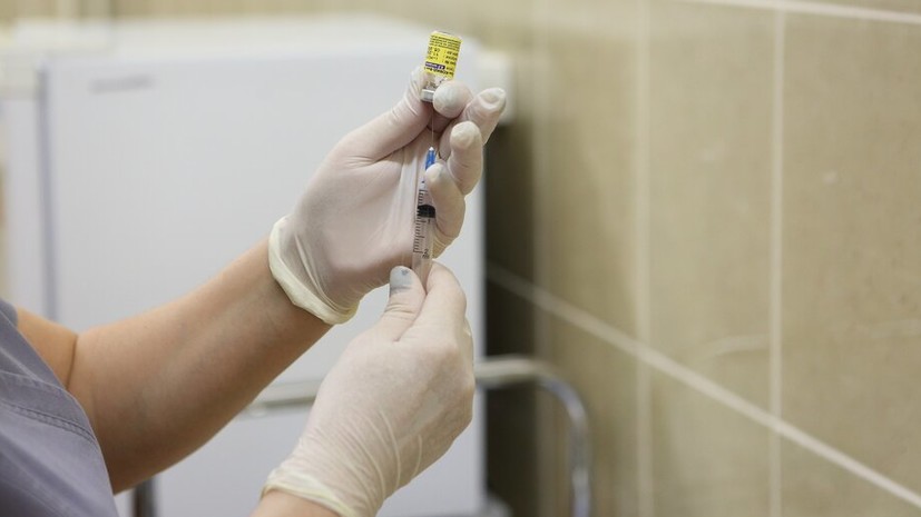 «Пока не стоит на повестке дня»: Песков заявил, что возвращение обязательной вакцинации не рассматривается