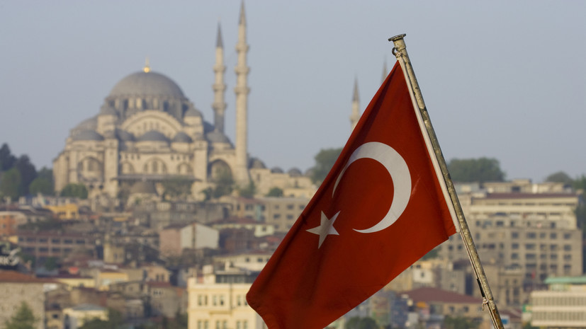 В РСТ назвали Турцию и ОАЭ популярными зарубежными направлениями в бархатный сезон