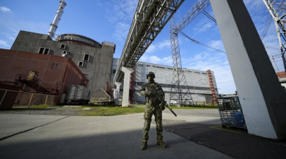 Украинские военные обстреливают систему охлаждения реактора ЗАЭС