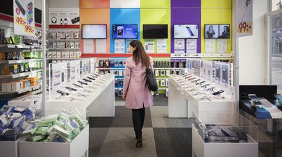Известия: цена IPhone в России за месяц снизилась на 30%