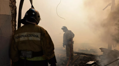 В МЧС ДНР заявили о ликвидации пожара на обстрелянном ВСУ химзаводе Стирол в Горловке