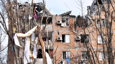 В результате обстрелов Донецка украинскими войсками повреждено здание общежития