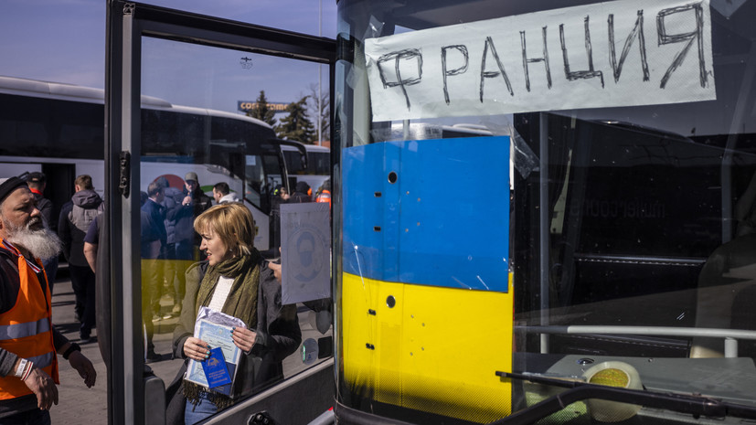 В парламенте Франции подняли вопрос о помощи принимающим украинцев гражданам