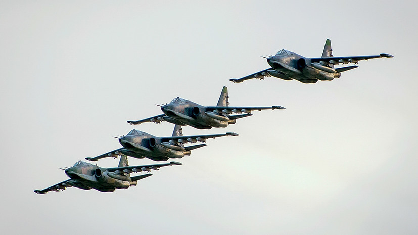 Минобороны: штурмовики Су-25 уничтожили замаскированные позиции и технику ВСУ под Изюмом