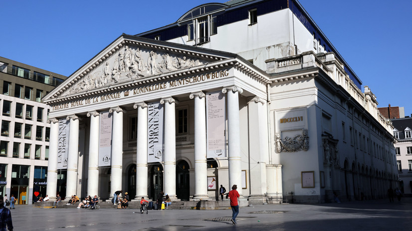 The Queen of Spades - Théâtre Royal de La Monnaie - De Munt (2022)  (Production - Bruxelles, belgium)