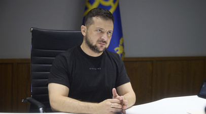 Зеленский лишил гражданства десятерых украинцев, включая детей