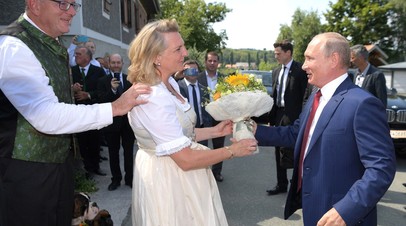 Песков заявил, что при желании Путин и Кнайсль могут встретиться на ВЭФ